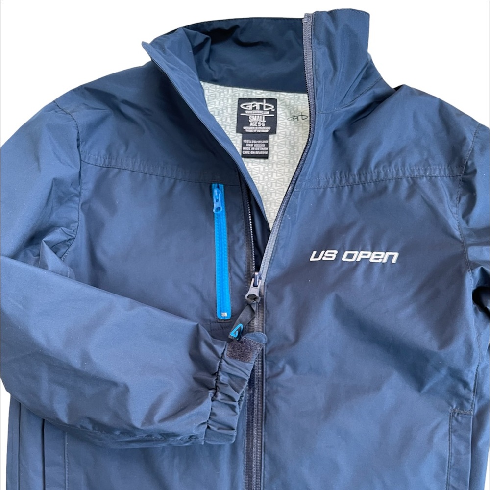 Boys navy windbreaker size 5-6